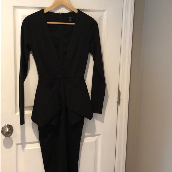 AQ/AQ DRESS - Picture 2 of 5